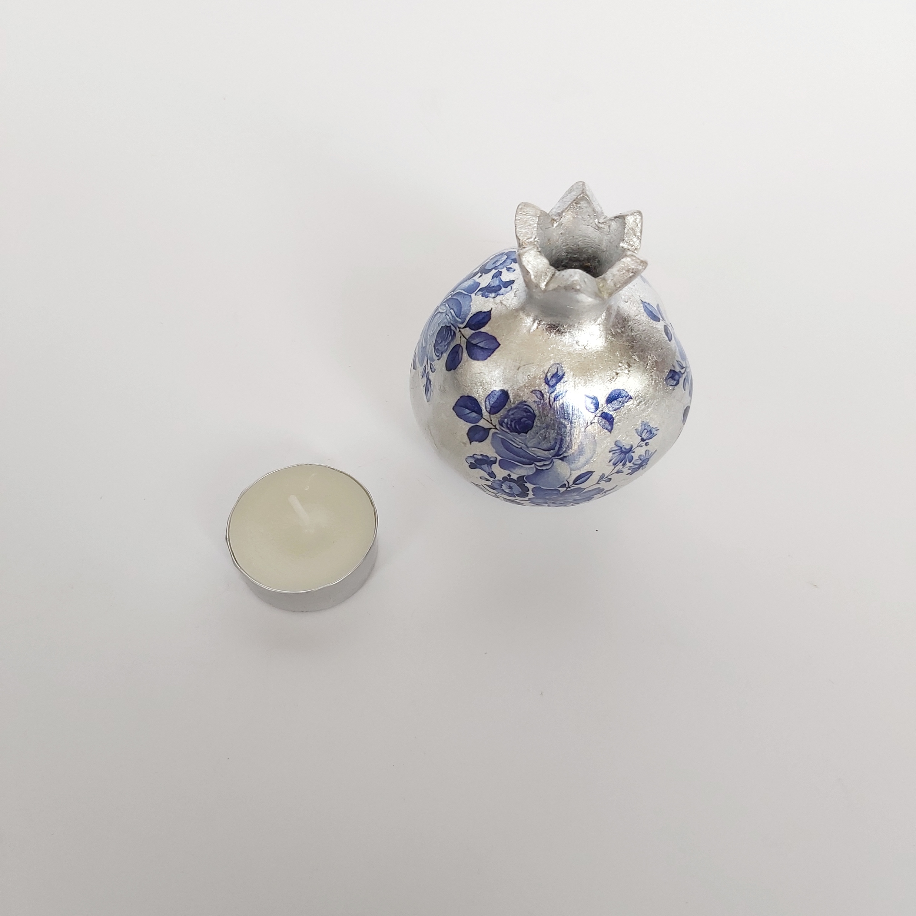 انار تزیینی و شمع